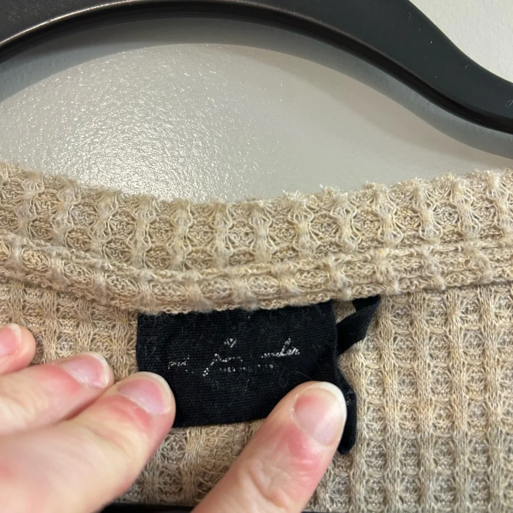 Urban Outfitters Beige Waffle Knit Henley - Picture 2 of 6